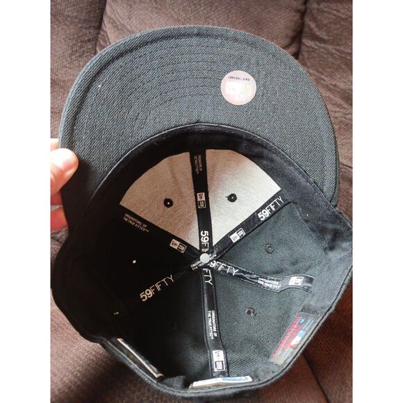 San Diego Padres New Era 59fifty Fitted MLB Baseball Cap Size 7 1/4 Black Fade - Picture 5 of 5
